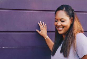 The difference between moisturizing oils v. sealing oils