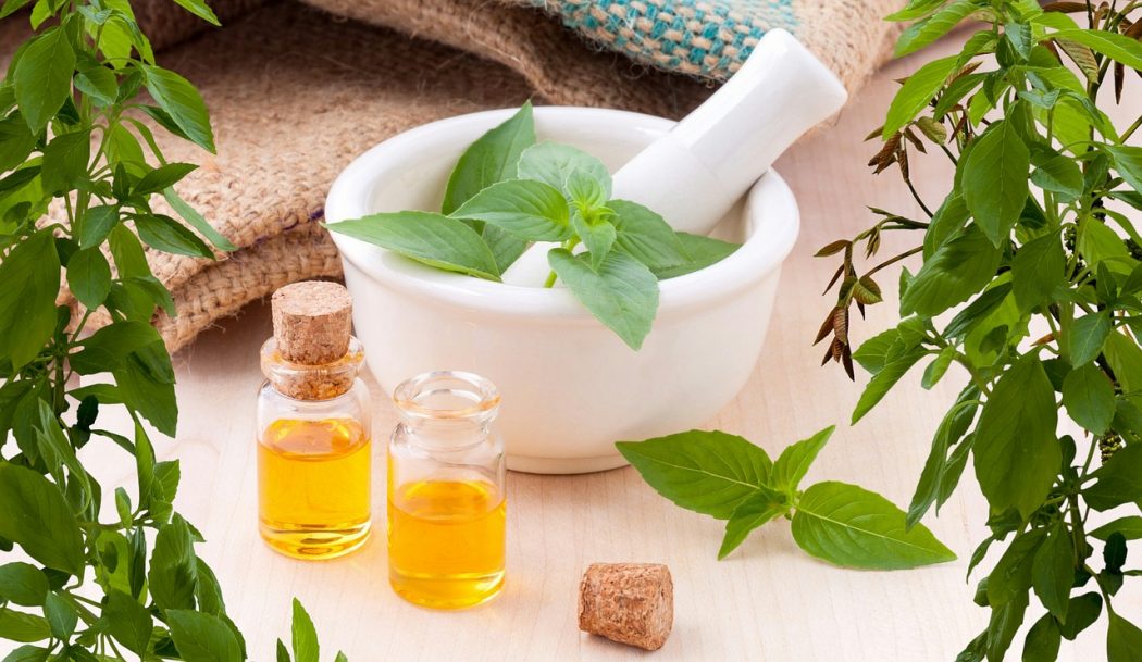 10 Essential Oils for Hair Growth